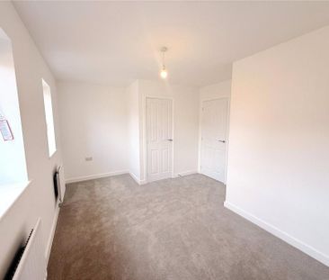 2 bedroom house to rent Tillage Road, Wellingborough, Northamptonsh... - Photo 4