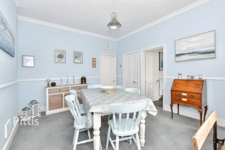 3 bedroom apartment to rent - Photo 4