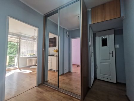 Podjuchy 3 pokoje, osobna kuchnia, balkon, parking - Zdjęcie 2