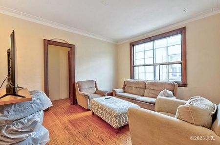 For Lease - 21 Castle Knock Road Unit# 1, Toronto, Ontario - Photo 4