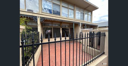 2 Bedroom Central Albury Townhouse - Photo 2