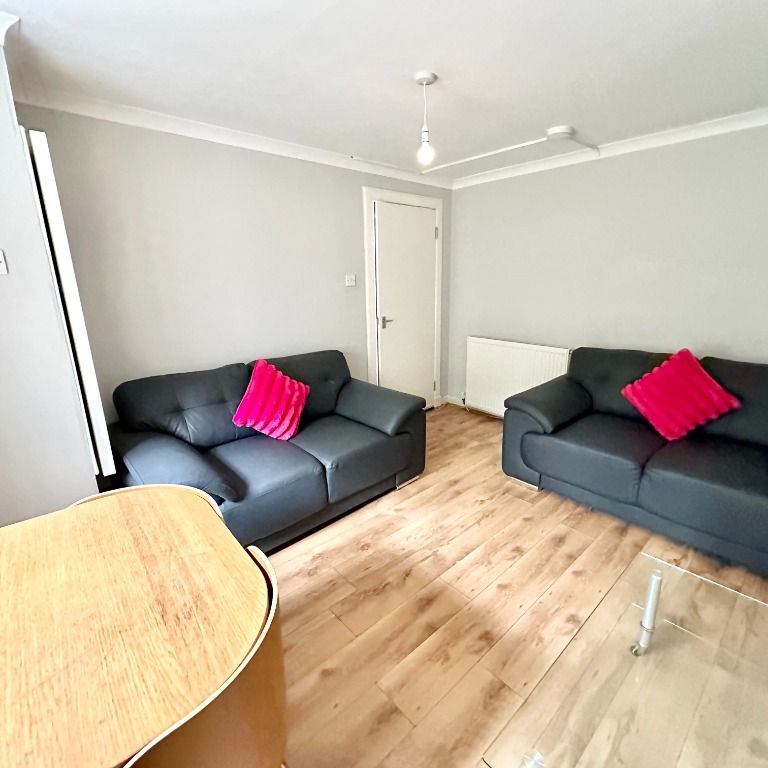 West Princes Street, Glasgow, G4 9BP - Photo 1