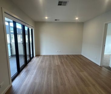 Contemporary Living in the Heart of Throsby - Photo 5