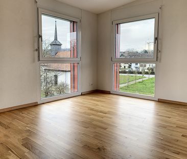 ATTIQUE 4 ½ PIÈCES - Proche toutes commodités ! - Foto 3