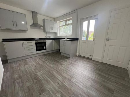 2 bedroom detached house to rent - Photo 4