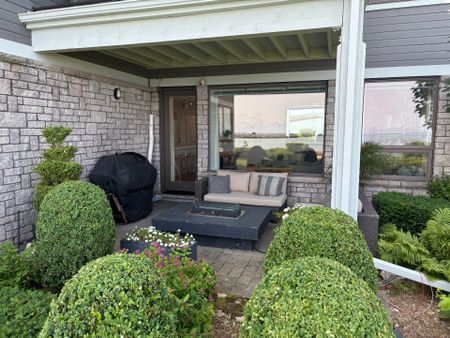 For Lease - 534 MARINERS Way, Collingwood, Ontario - Photo 2