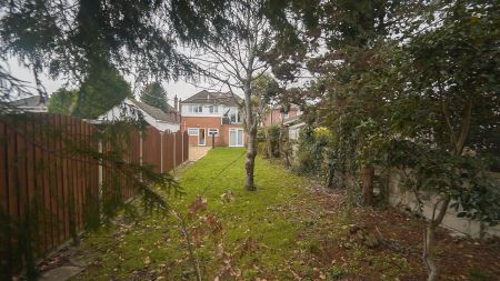 To Rent Wallisdown Rd, Wallisdown, Bournemouth, BH11 £1,760 pcm Tenancy Info - Photo 3