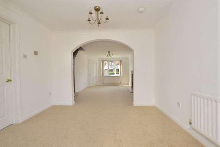 Goshawk Road, Quedgeley, Gloucester, Gloucestershire, GL2 - Photo 4