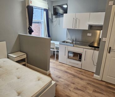 1 bedroom apartment to rent - Photo 2
