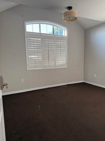 For Lease - 29 El Camino Way, Brampton, Ontario - Photo 3