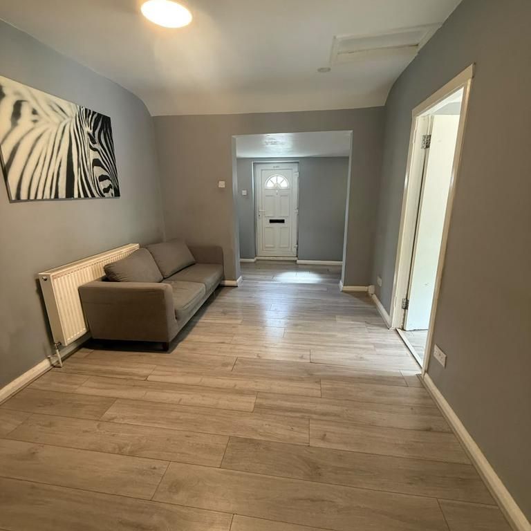 2 bedroom bungalow to rent - Photo 1