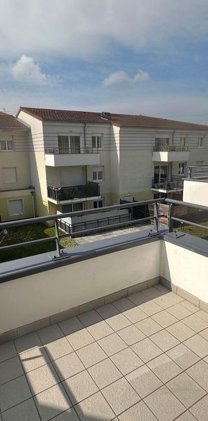 Location Appartement 4 pièces 89m² BOURG EN BRESSE 01000 - Photo 1