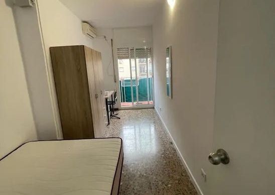 Travessera de Gràcia, Barcelona, Catalonia 08027