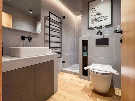 2 Bed Flat, Windmill Road, TW8 - Photo 3