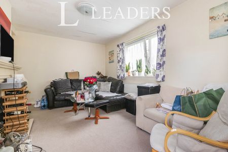 1 bedroom apartment to rent Marlfield Court, South Lane, KT3 - Photo 3