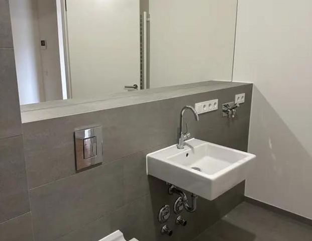 Helle 2-Zimmer Wohnung mit privat Garten & Kinderspielplatz in Fr - Photo 1