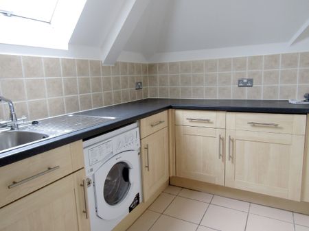 2 bedroom apartment to rent - Photo 5