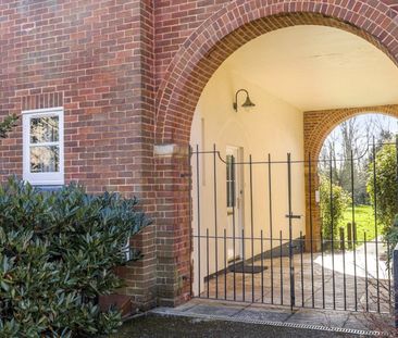 Fleming Way, Exeter, Devon, EX2 - Photo 5