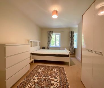 2 bedroom Apartment to let - Photo 4