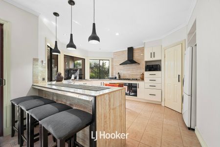 Spacious Family Home with Dual Kitchens & Outdoor Entertaining - Photo 4