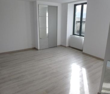 Location Appartement 4 pièces 115m² CHERBOURG-EN-COTENTIN 50100 - Photo 3