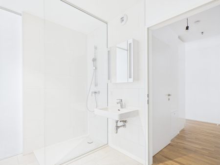 Helle geräumige 1-Zimmerwohnung im 14.OG | Balkon, Inhouse-Gym, Co-Working-Lounge inklusive - Photo 4