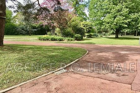Location Appartement 5 pièces 99m² MAISONS LAFFITTE 78600 - Photo 5