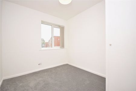 35, Blackmoor Court, Alwoodley, Leeds, LS17 7RS - Photo 4