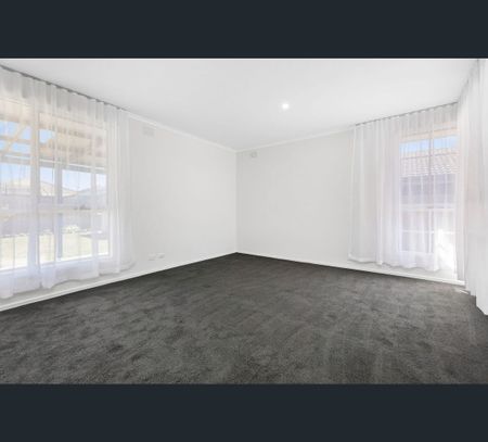 12 Correa Close, Corio, Vic 3214 - Photo 4