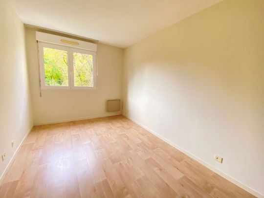 Location Appartement 3 pièces 68m² ST JEAN DE LA RUELLE 45140 - Photo 1