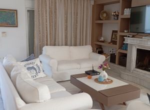 Βίλα για ενοικίαση - Καλύβια Θορικού, - Photo 2