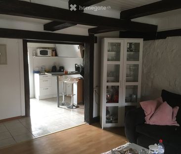 Dans bâtiment à 3 appartements, au 2eme étage, - Photo 1