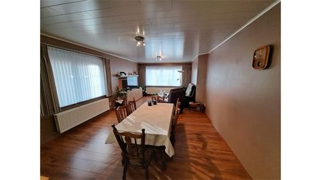 Een mooi gelegen gelijkvloers appartement met garage - Foto 4