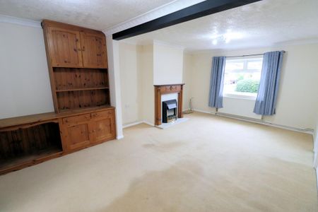 3 bedroom terraced house to rent - Photo 5