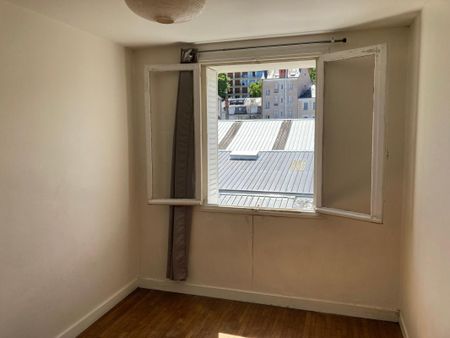 Location Appartement 2 pièces 42m² TOURS 37000 - Photo 2