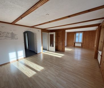 Charaktervolle 4.5-Zi-Wohnung mit Balkon in Domat/Ems - Photo 3