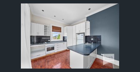 Inner City Living - Photo 3