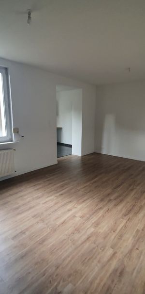 Location Appartement 3 pièces 64m² LENS 62300 - Photo 1