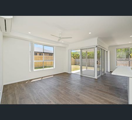 77 Indigo Way, Kawungan, Qld 4655 - Photo 2