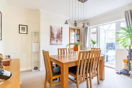 3 bedroom semi-detached house to rent - Photo 4