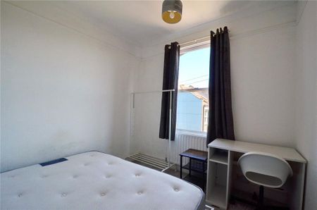 6 bedroom terraced house to rent - Photo 2