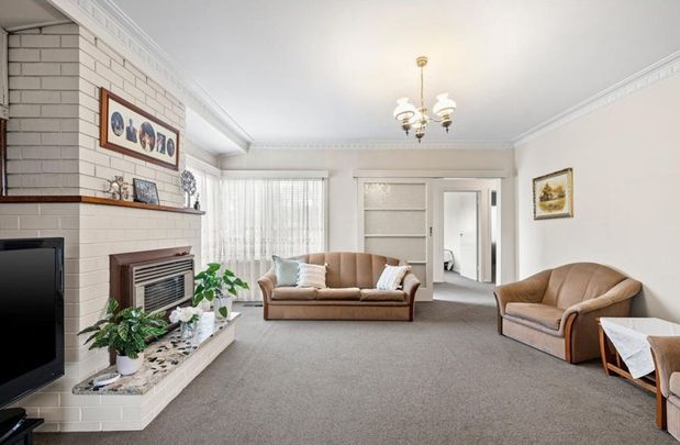 Three Bedroom Family Home - Walk to The Chase Shopping Center - Photo 1