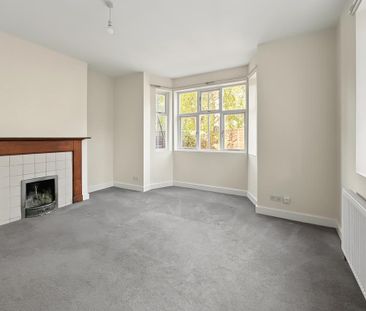 3 bedroom detached house to rent - Photo 2