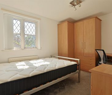 2 bedroom Student Flat to rent in Wallace Street, Newcastle Upon Ty... - Photo 5