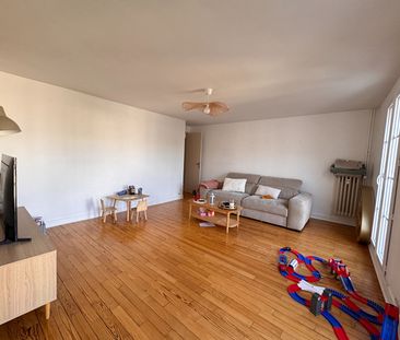 Location Appartement 4 pièces 102m² - Photo 3