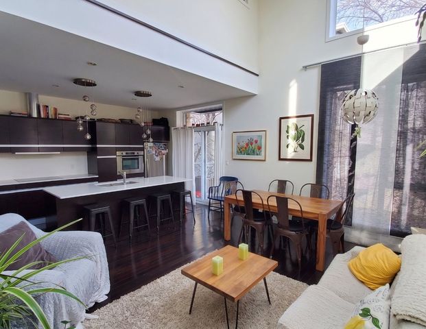 À louer / Maison à étages - Photo 1