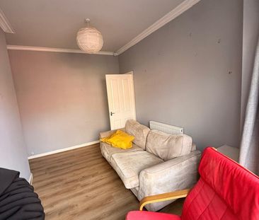 Room in a Shared House, Salisbury St, M14 - Photo 1