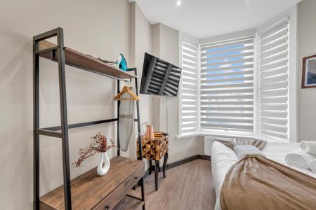 Studio to rent - Photo 3