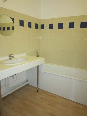 Location Appartement 3 pièces 77m² BESANCON 25000 - Photo 5