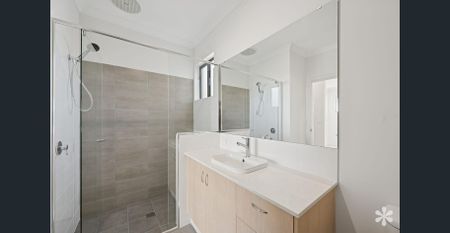 Be The First! - Photo 2